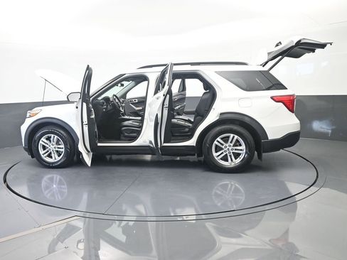 Used 2021 Ford Explorer XLT w/ Equipment Group 202A RWD image 78