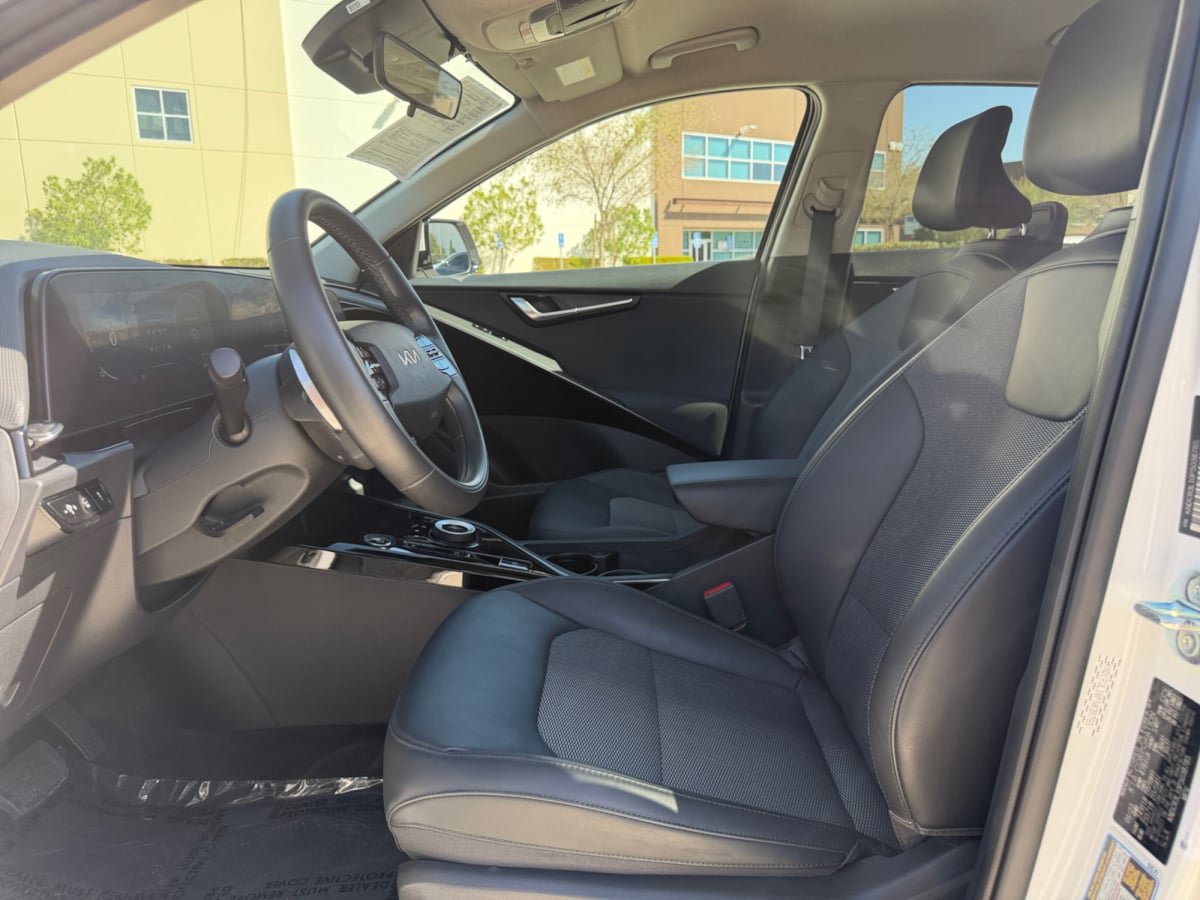 Used 2023 Kia Niro Wind FWD image 18