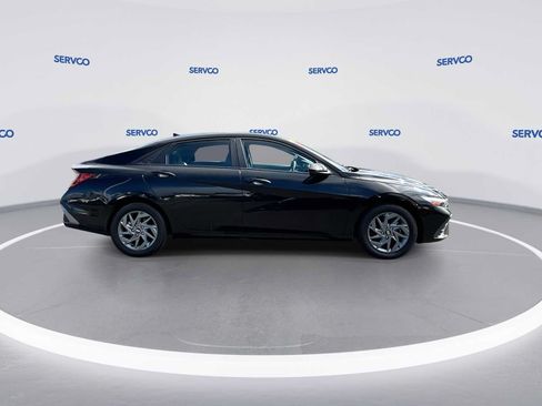 Used 2024 Hyundai Elantra SEL FWD image 9