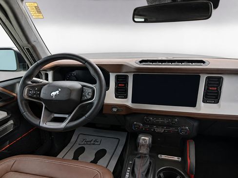 Used 2024 Ford Bronco Heritage Edition AWD/4WD image 22