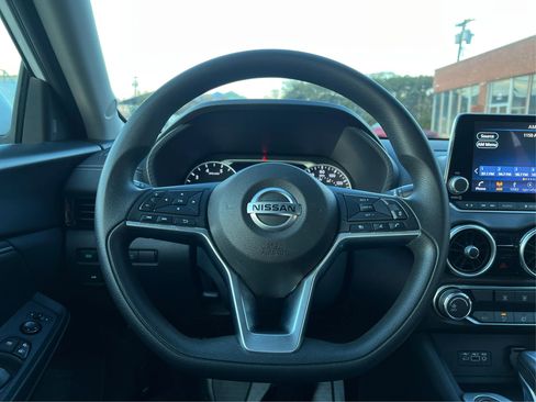 Used 2023 Nissan Sentra SV image 20