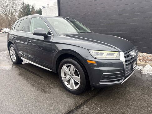Used 2019 Audi Q5 2.0T Premium Plus w/ Premium Plus Package image 4