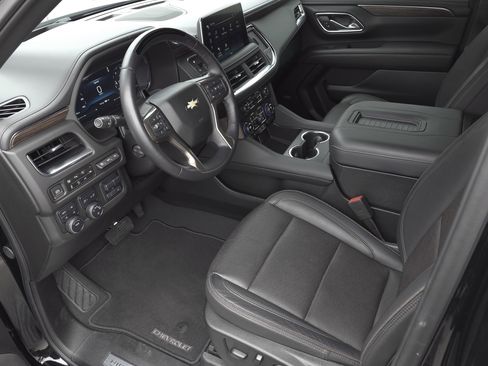 Used 2024 Chevrolet Tahoe High Country w/ Advanced Technology Package image 9