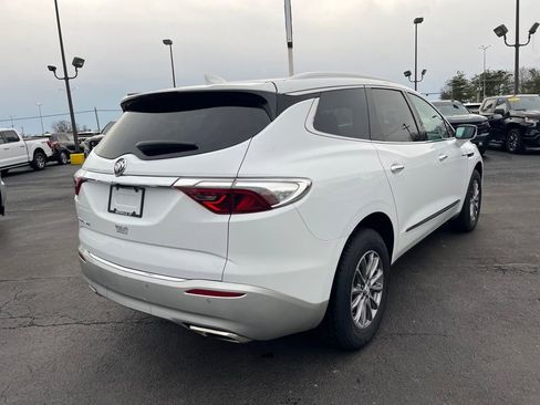 Used 2024 Buick Enclave Premium image 5