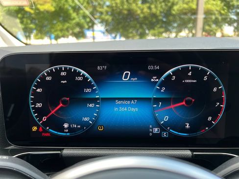 Used 2023 Mercedes-Benz GLA 250 w/ Premium Package image 19