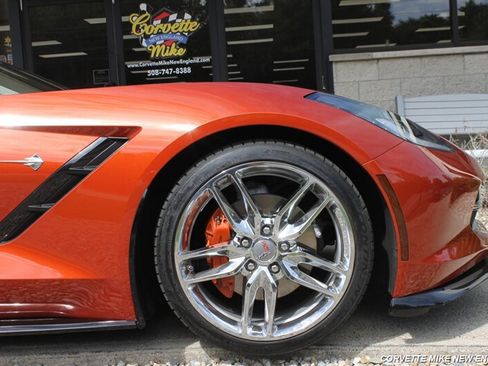 Used 2015 Chevrolet Corvette Stingray Convertible w/ 3LT Preferred Equipment Group RWD image 28