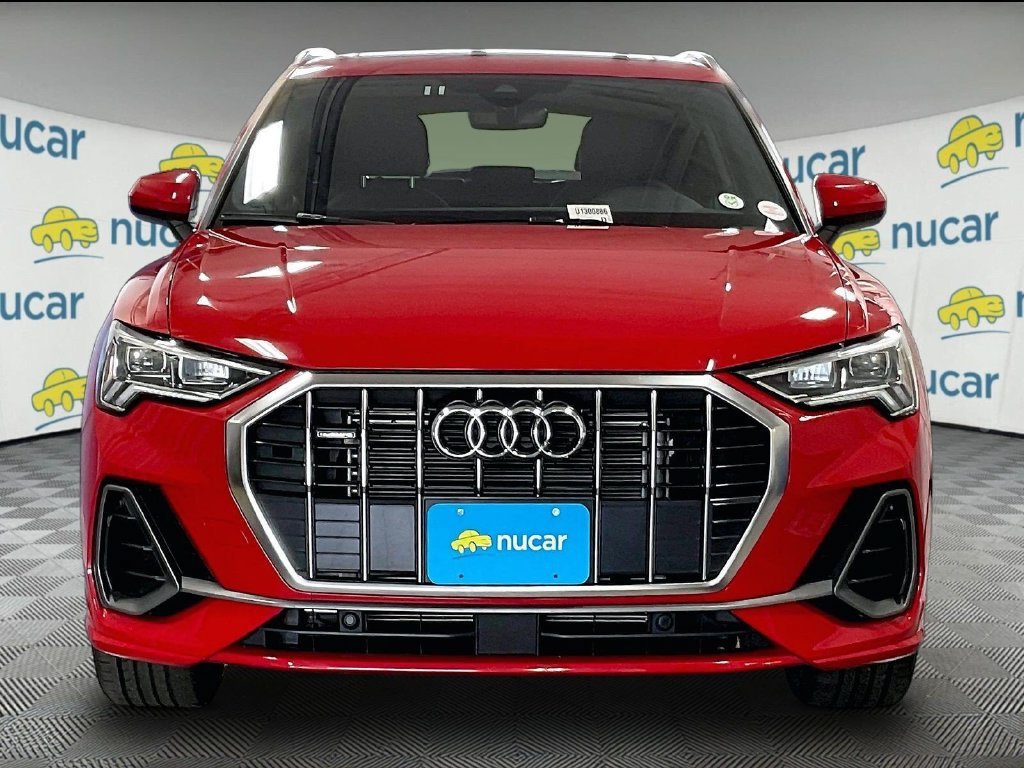 Used 2025 Audi Q3 2.0T Premium AWD/4WD image 2