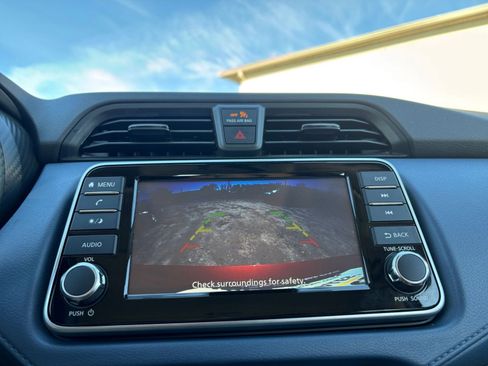 Used 2025 Nissan Versa SV image 22