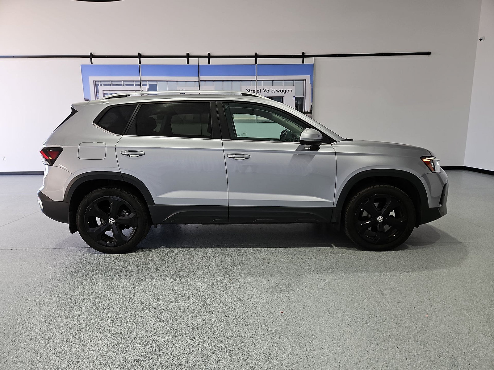 Certified 2025 Volkswagen Taos SEL w/ Black Wheel Plus Package AWD/4WD image 9