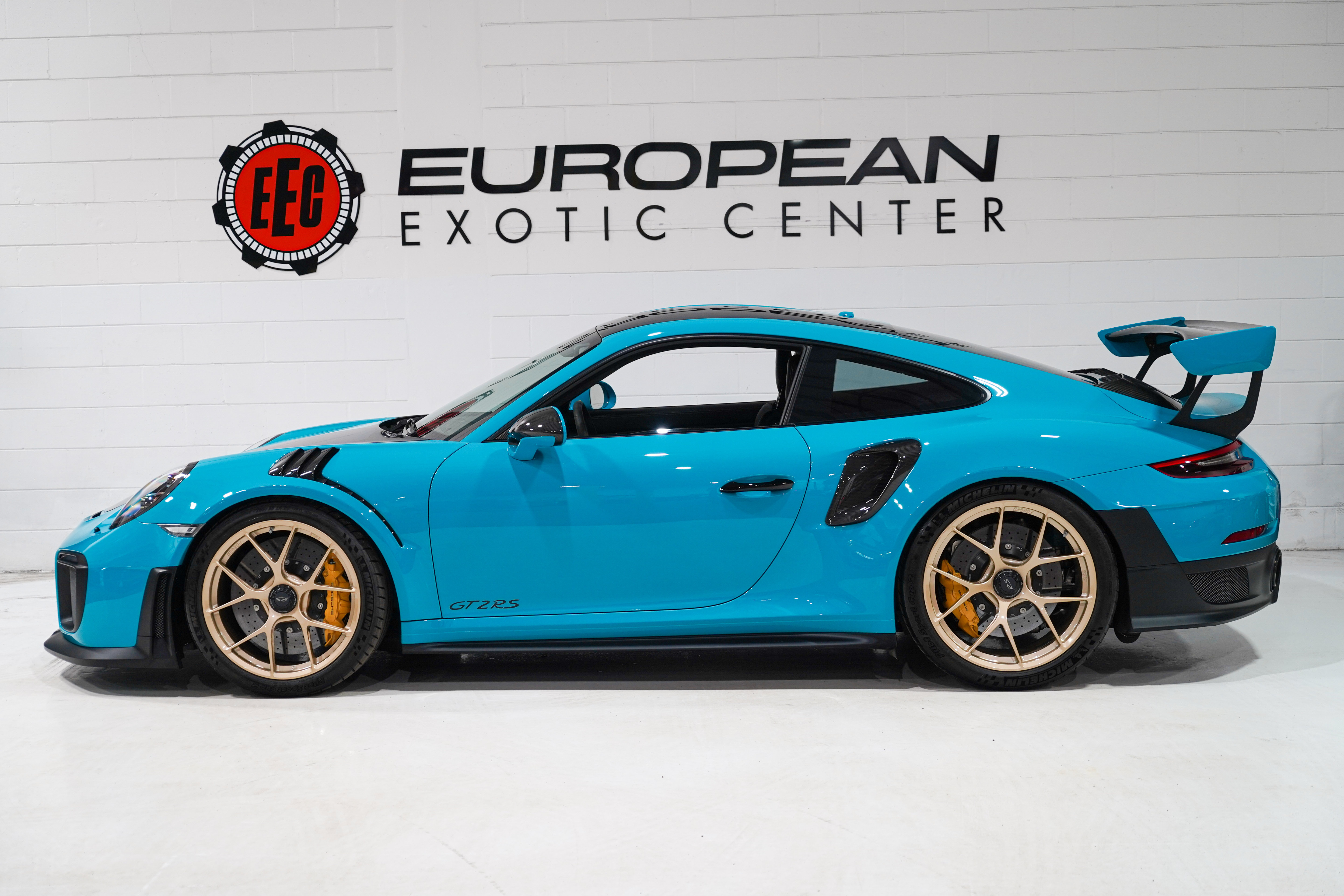 Used 2018 Porsche 911 GT2 RS RWD image 7