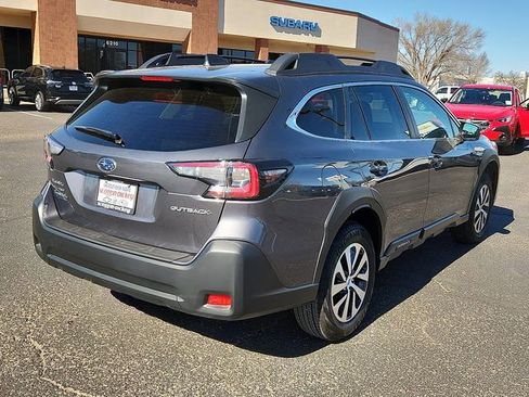 Used 2025 Subaru Outback Premium w/ Popular Package #1A image 4