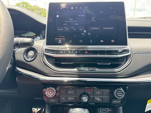New 2026 Jeep Compass Latitude AWD/4WD image 27