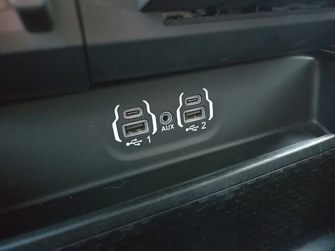 Used 2022 RAM 1500 Rebel image 74