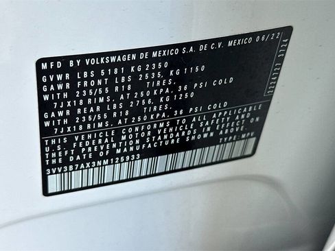 Used 2022 Volkswagen Tiguan SE image 31