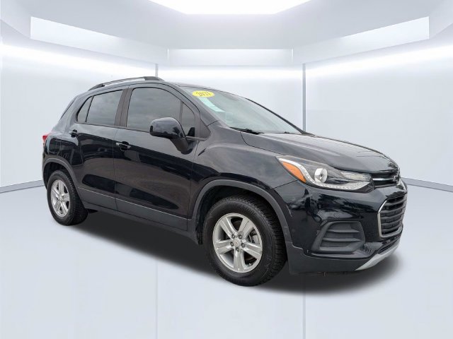 Used 2021 Chevrolet Trax LT w/ LT Convenience Package FWD image 1