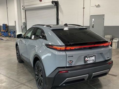 New 2026 Toyota C-HR AWD/4WD image 4
