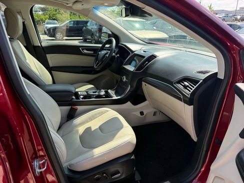 Used 2019 Ford Edge Titanium w/ Equipment Group 301A FWD image 25