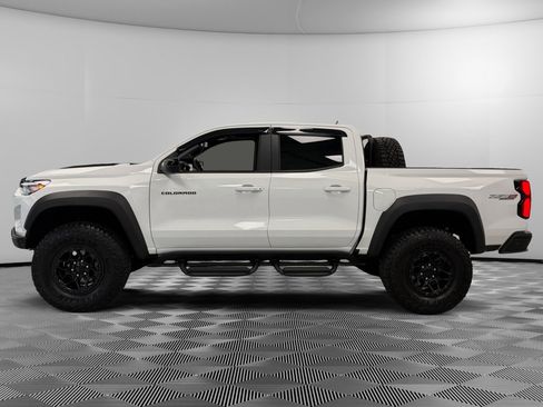 Used 2024 Chevrolet Colorado ZR2 w/ ZR2 Bison Edition AWD/4WD image 5
