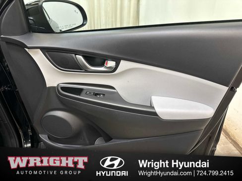 Certified 2023 Hyundai Kona SEL w/ Convenience Package AWD/4WD image 17