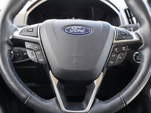 Used 2022 Ford Edge SEL image 34