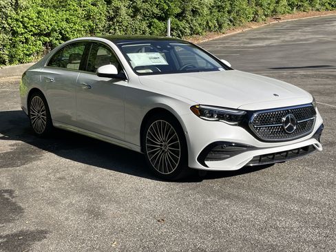 New 2026 Mercedes-Benz E 350 Sedan image 5