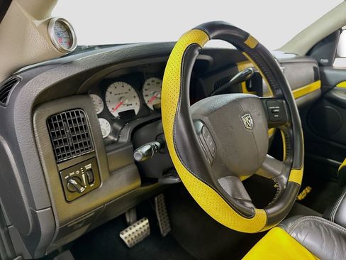 Used 2005 Dodge Ram 1500 Truck SRT10 W/ POWER SUNROOF image 10