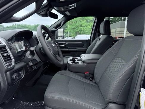 New 2026 RAM 2500 Big Horn AWD/4WD image 14