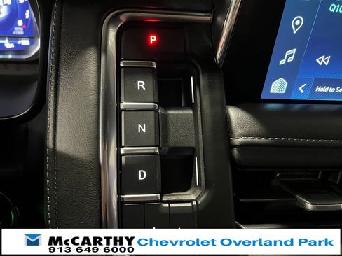 Used 2022 Chevrolet Tahoe Z71 w/ Luxury Package image 21