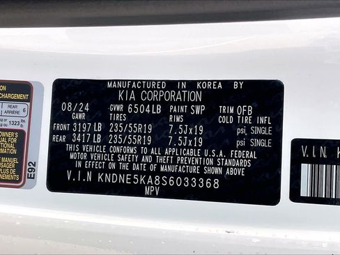 Certified 2025 Kia Carnival SX FWD image 19