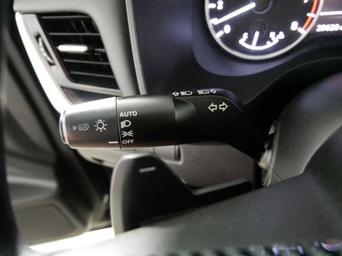 Used 2023 Nissan Rogue SV AWD/4WD image 32