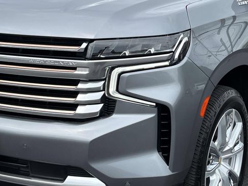 Used 2021 Chevrolet Suburban High Country AWD/4WD image 10