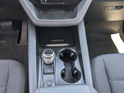 Used 2025 Ford Explorer Active RWD image 19