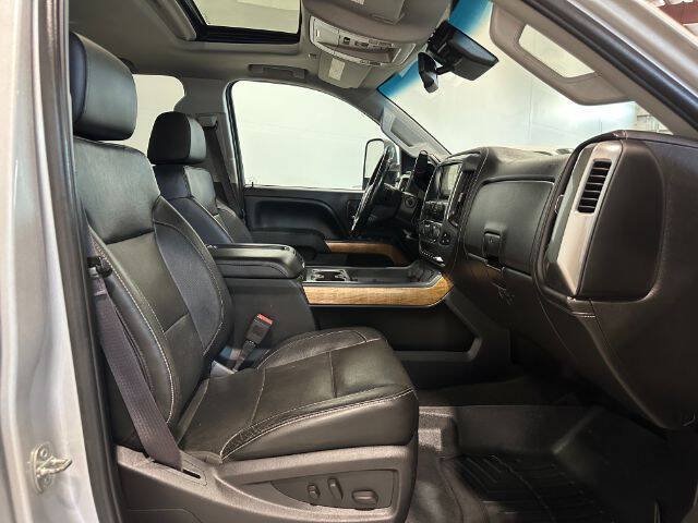 Used 2015 Chevrolet Silverado 2500 LTZ AWD/4WD image 13