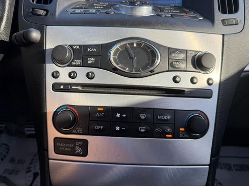 Used 2013 INFINITI G37 Sport RWD image 23
