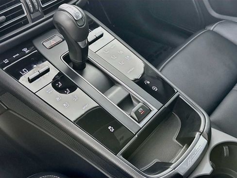 Certified 2026 Porsche Macan AWD/4WD image 20
