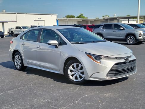 Used 2024 Toyota Corolla LE FWD image 32