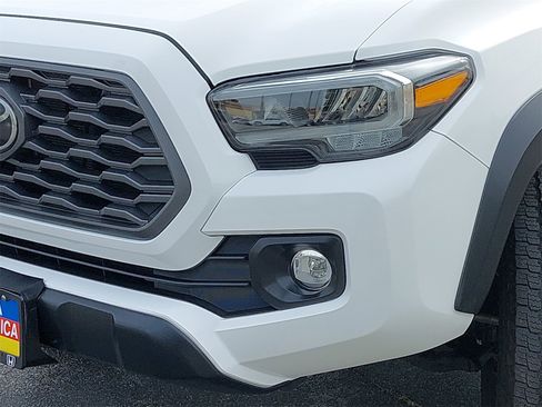 Used 2021 Toyota Tacoma TRD Off-Road image 32