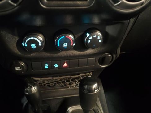 Used 2012 Jeep Wrangler Sport image 19