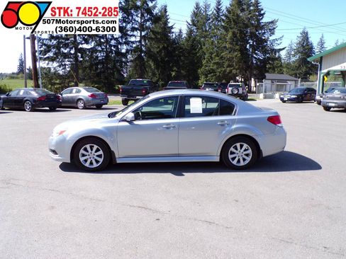 Used 2012 Subaru Legacy 2.5i Premium AWD/4WD image 3