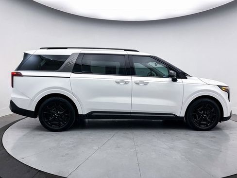 Used 2025 Kia Carnival SX Prestige image 47