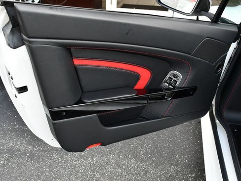 Used 2017 Aston Martin V12 Vantage S RWD image 50