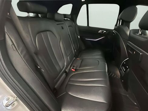 Used 2022 BMW X5 sDrive40i w/ Premium Package image 29