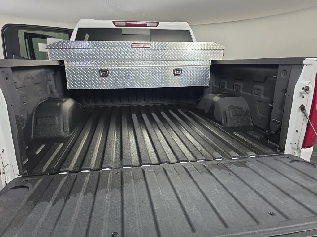 Used 2023 Chevrolet Silverado 1500 LTZ w/ LTZ Convenience Package II AWD/4WD image 30