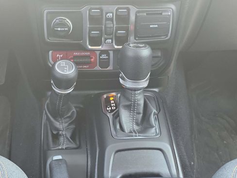 Used 2026 Jeep Wrangler Unlimited Sport AWD/4WD image 27