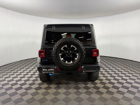 Certified 2025 Jeep Wrangler Unlimited Rubicon 4xe w/ Safety Group AWD/4WD image 8