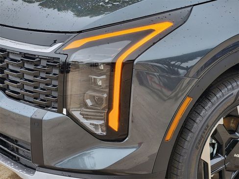 New 2026 Kia Sportage S image 6