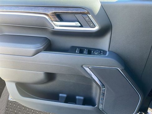 New 2026 GMC Sierra 1500 Elevation image 14