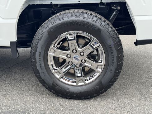 Certified 2023 Ford F150 Lariat w/ Trailer Tow Package AWD/4WD image 10