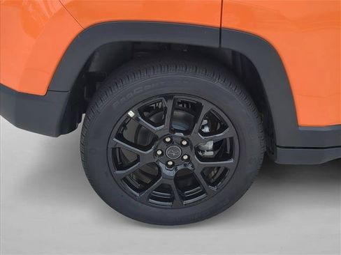New 2026 Jeep Compass Latitude AWD/4WD image 10