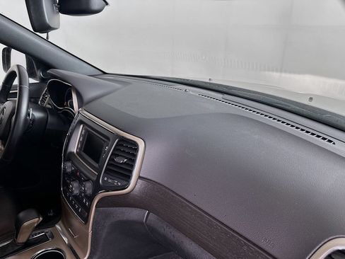 Used 2016 Jeep Grand Cherokee Laredo w/ Quick Order Package 23E AWD/4WD image 33